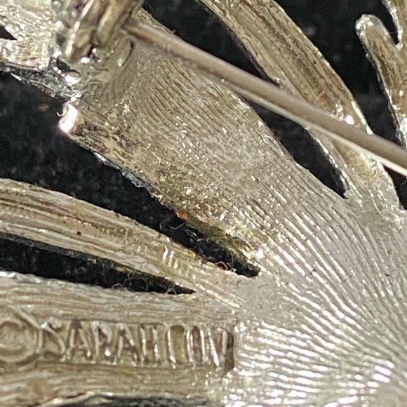 Vintage Sarah Coventry brooch and clips set - Picture 2 of 5